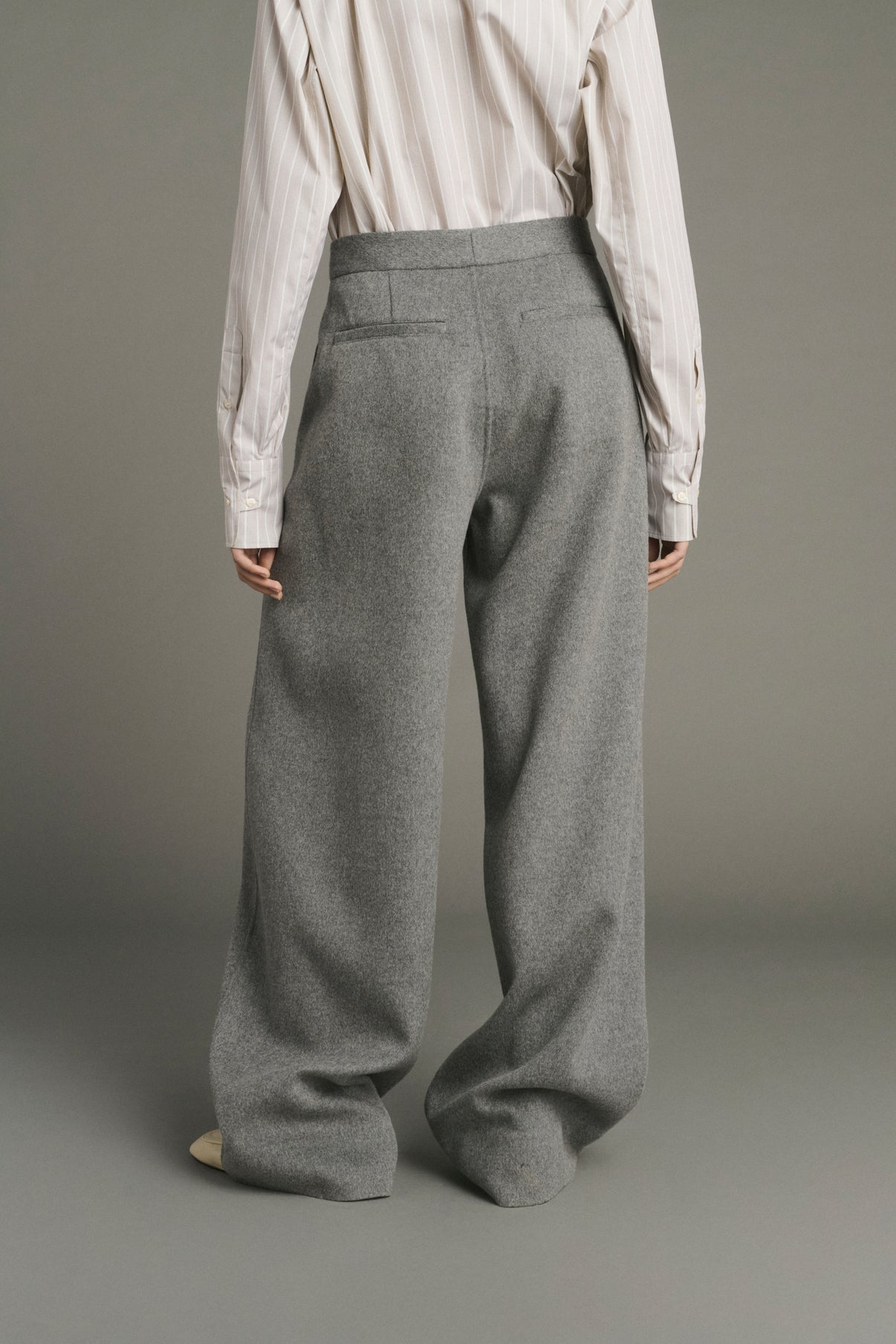 Hose Horatio – Hellgrau – Wolle – Damen vue 3