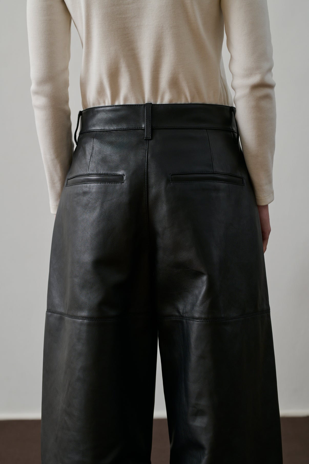 Pantalon Fares - Noir - Cuir - Femme vue 5