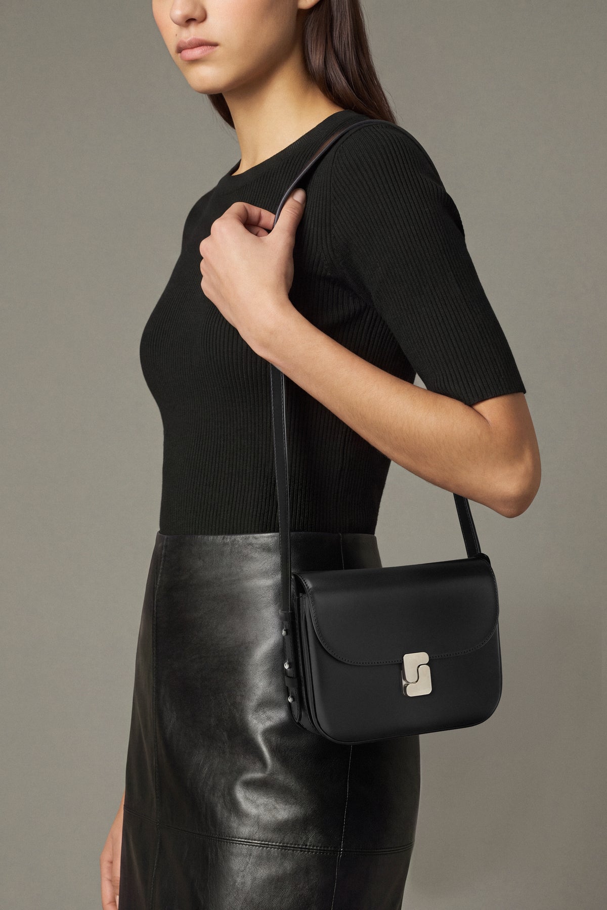 Tasche Bellissima Mini - Schwarz Boxleder S-Schließe - Soeur vue 2